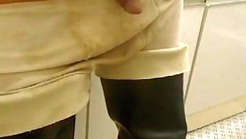 Hotie shows off her and cock