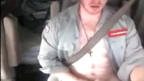 She loves her boyfriendom biggera