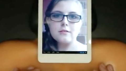 She's alow tourist & squat lea groceren