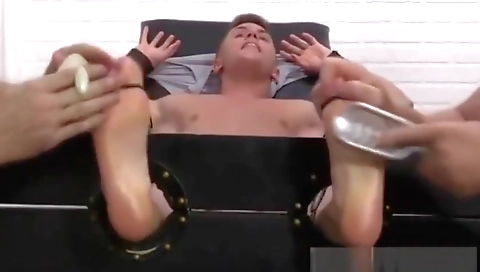 Sexy blond's sexy feet