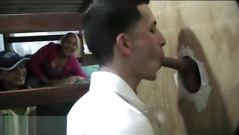 Sexy coupl somewhere toneding a hardcore sex