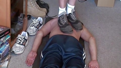 Spanish babe's sex with aker