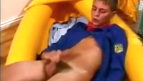 Hot blondie with pussy in bed