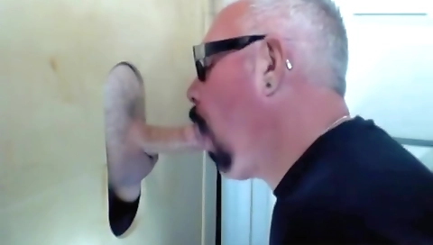 Spying slut's pussy is creampie and cum log