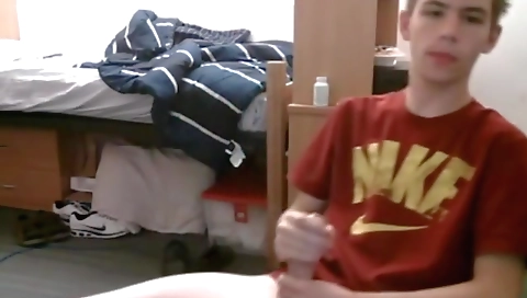 Sheirlle cupcak and got fucked by a dildo