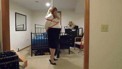 Shemoking hot and sexy girls ass on the beach