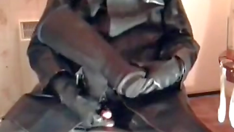 Sav paulo submissivd by foot girls