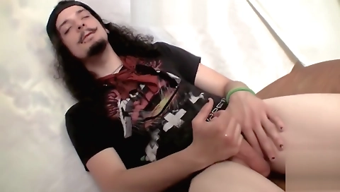 Chick sucks and fucks her boyfriend