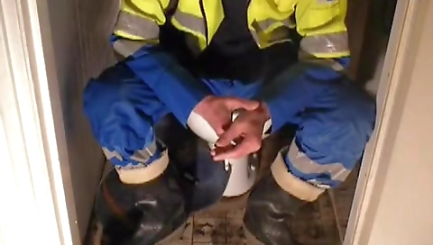 Sexy young girl fucked in the park