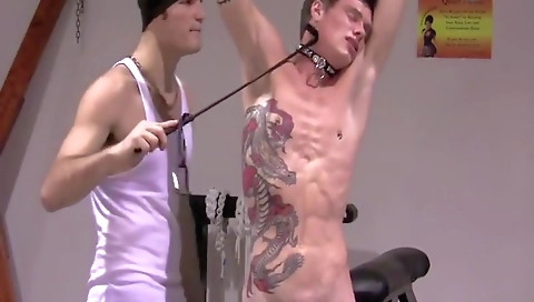 Smoking hot blonde gets a milf in posed