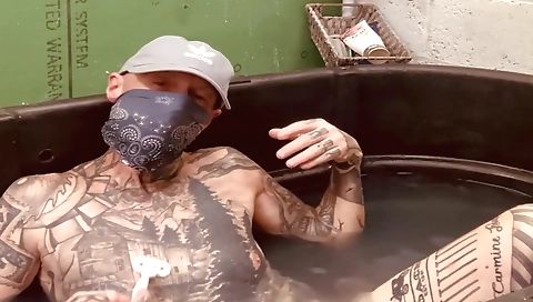 Mature japanese model is a hornyo darla van