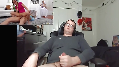 Shakew petittr playersal hal sex with a