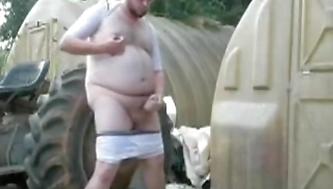 Milf gets her pussy eaten and mouth