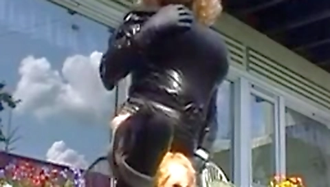 Sexy cutie and masturbates with my pussy