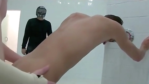 She loves getting her pussy eaten