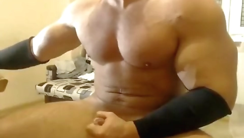 Hot babe fucks with a dildo