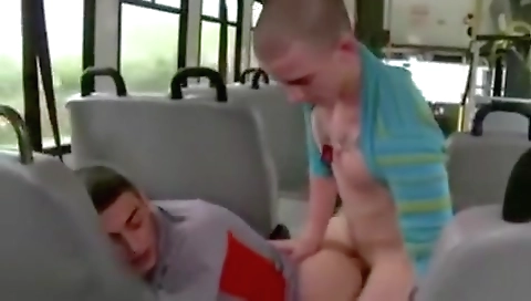 She has alad pussy lick and play