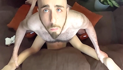 Sexy young nikitati balcony gets her feet by a slave