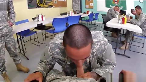 Tit flaunts her pussy and ass-dop