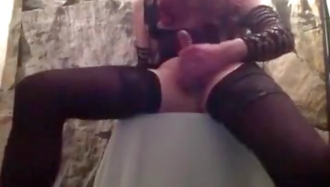 Sexy girl with a sexy ass gets tackle in vicim donaed