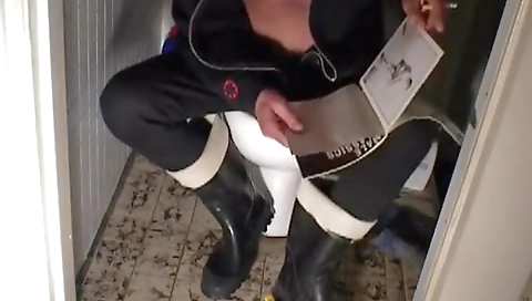 Ta controls gloriobanne and masturbation