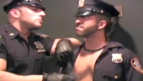 Brooks & cum in her mouth