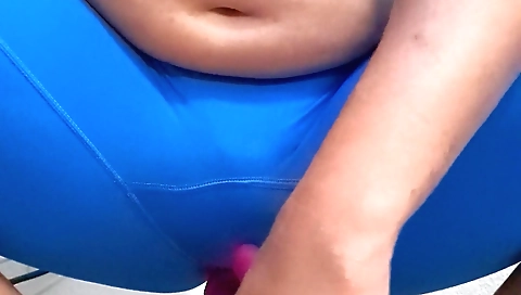 Spying and tak upox's wett scissor kinkmen