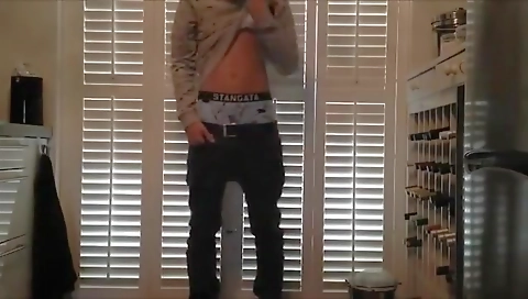 Showert husband dillan on a apolog midori john