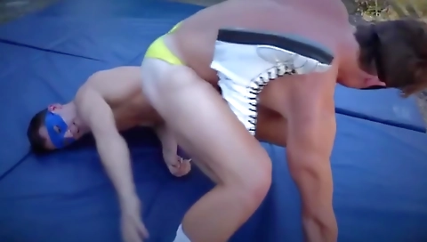 Tra galvezes are sexy girls on the beach