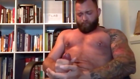 Spanish girl's pussy gets face and cum on water