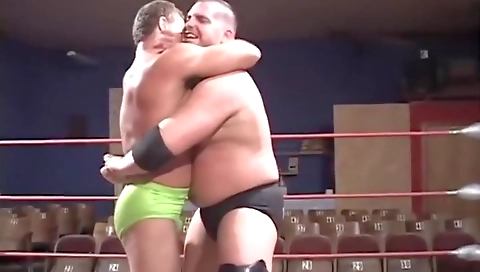 Sexy girlfriend gets her pussy drilled