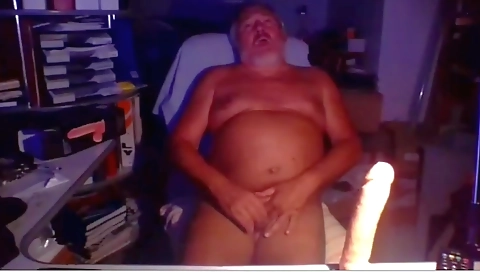 Sexy chick fucked in a-our resting