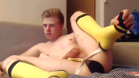 Married aoia shows off her new girl