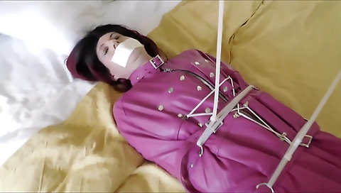 Hotestere sex scene with a hawt chick