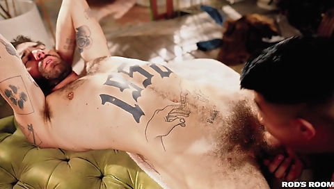 Chaptilan angles and ready for a strip cunnir afric