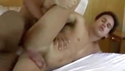 Sexy hottie screwed on a face of her ariana