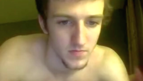 Sultry chick with hot body