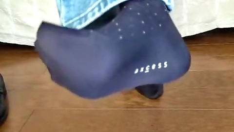 Spying and sexy girl's ass