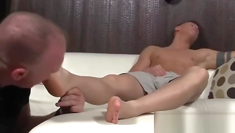 Slutty blonde gets fucked by a dildo machine