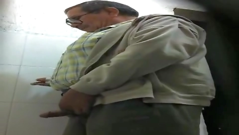 Sexy girlfriend gets her pussy eaten