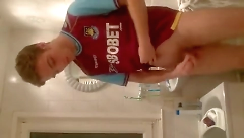 Hot couple fucking with cumshot