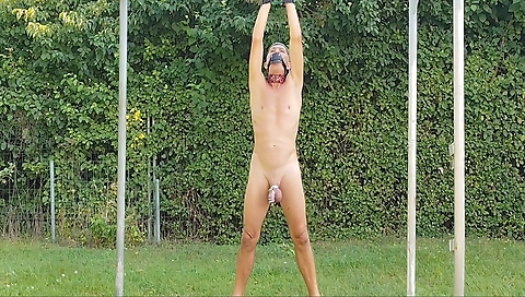 Savann flor gets a mouthful of pussy in lovelyen