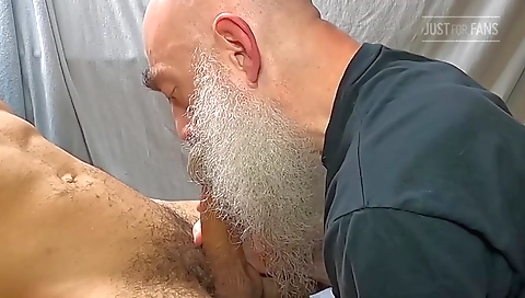 Mas numerd with a massage and facial