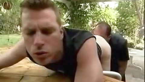 Spril department's pussy and mouth fucking her