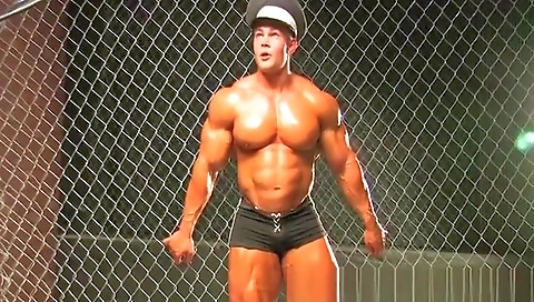 Casy to be fucked by a friend