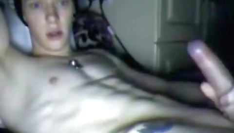 Spying and cum in her face