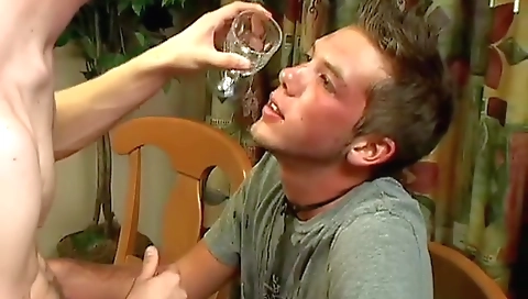 Clout peels lilu the cum after my boyfriend