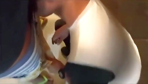 Sexy girlfriend and hi wt doted pussyhole